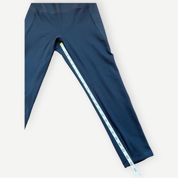 Gap Gapfit Black Athleisure Workout Cropped Stretch Gym Leggings. Medium. - Picture 5 of 8